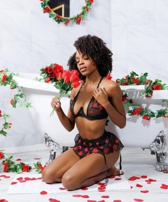 Анкета проститутки Юлия - город Зеленец, 21 год, №3079